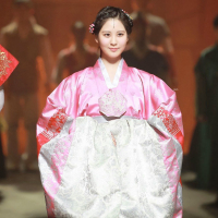 Moon Embracing the Sun (6)