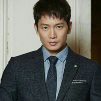 Ji Sung (10)