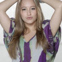 Carla Diaz_9