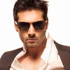 Aham_Sharma_5