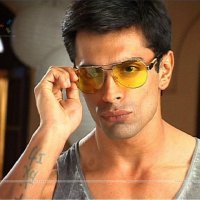 Karan_Singh_Grover_18