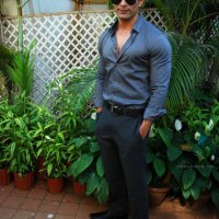 Karan_Singh_Grover_34