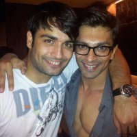 Karan_Singh_Grover_38