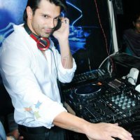 Karan_Singh_Grover_42