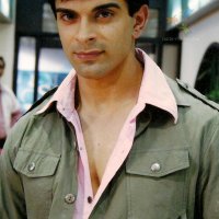 Karan_Singh_Grover_54