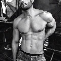 Karan_Tacker_12