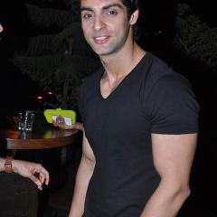 Karan Wahi_20