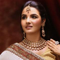 Jasmin_Bhasin_25
