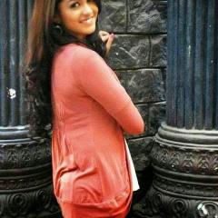 Mrunal_Thakur_2