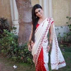 Mouni Roy_22