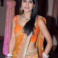Nia_Sharma_16