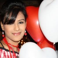 Nia_Sharma_7