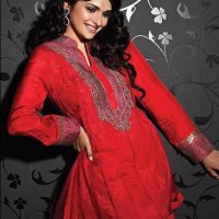 Prachi_Desai_2