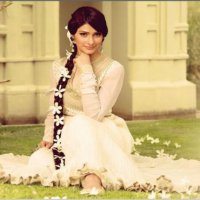 Prachi_Desai_33