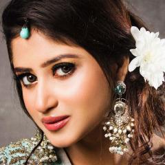Sajal_Ali_20