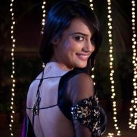 Surbhi_Jyoti_29