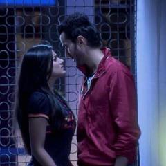 Kuch Toh Hai Tere Mere Darmiyaan_27