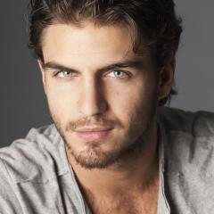 Maxi Iglesias