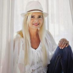 Grecia Colmenares