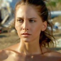 Ezgi_Asaroglu_5