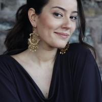Pelin_Akil_1