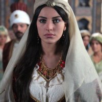 Tuvana Türkay _4