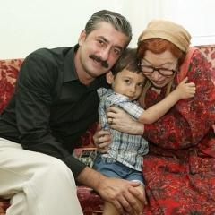 Oyle_Bir_Gecer_Zaman_Ki_1