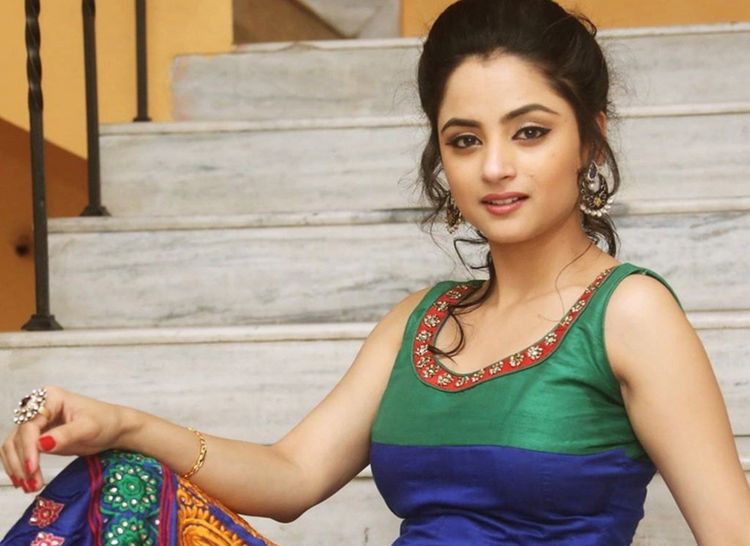 Мадиракши Мандл, Madirakshi Mundle, Мадиракши Мандл индийская актриса