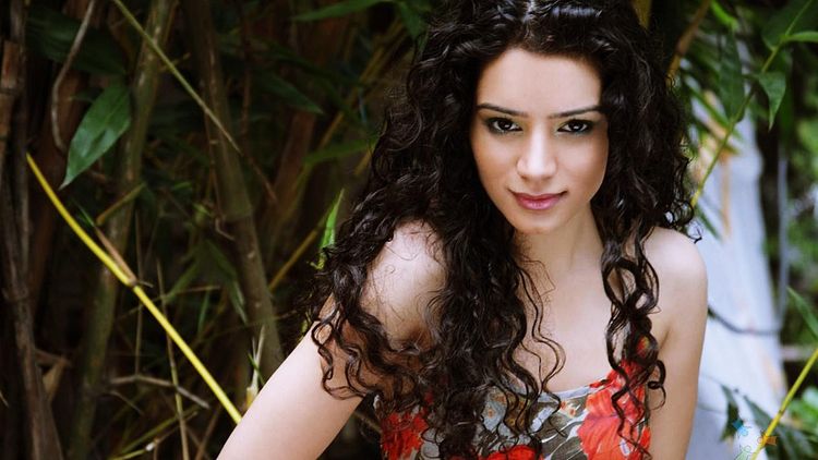 Сукирти Кандпал, Sukirti Khandpal, Сукирти Кандпал индийская актриса.