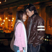 E_mo_zai_shen_bian (4)