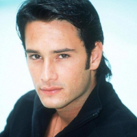Rodrigo Santoro1