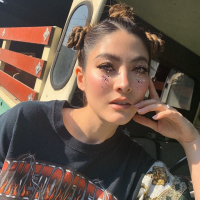 Rasri Balenciaga Chirathiwat (8)