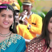 Mil Ke Bhi Hum Na Mile10