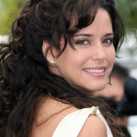 Ana Claudia Talancon12