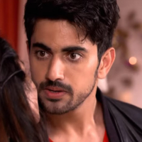 Laal Ishq8